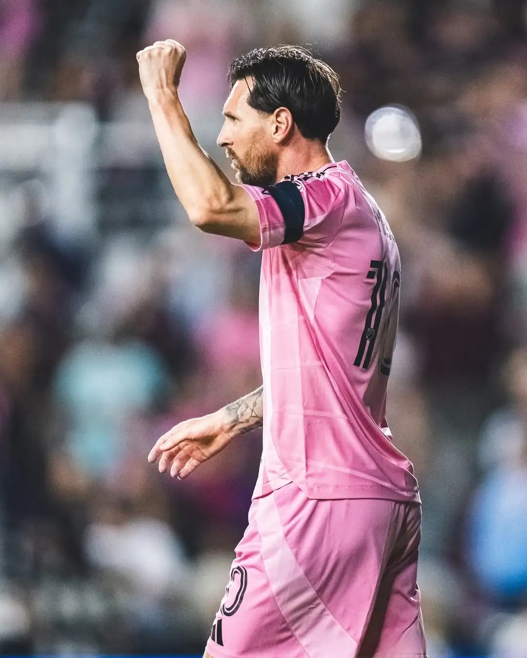 爱游戏官网入口 -迈阿密热火训练开放日;今晨复出首秀引欢呼;意甲在即;球队文化再被提及