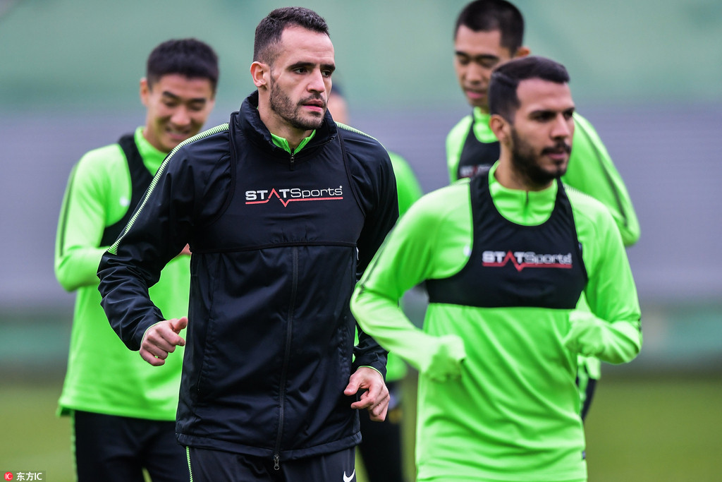 爱游戏官方网站 -包含转折点!北京国安更衣室发声,意甲今夜攻防权衡,气氛紧张,团队化学反应显著的词条